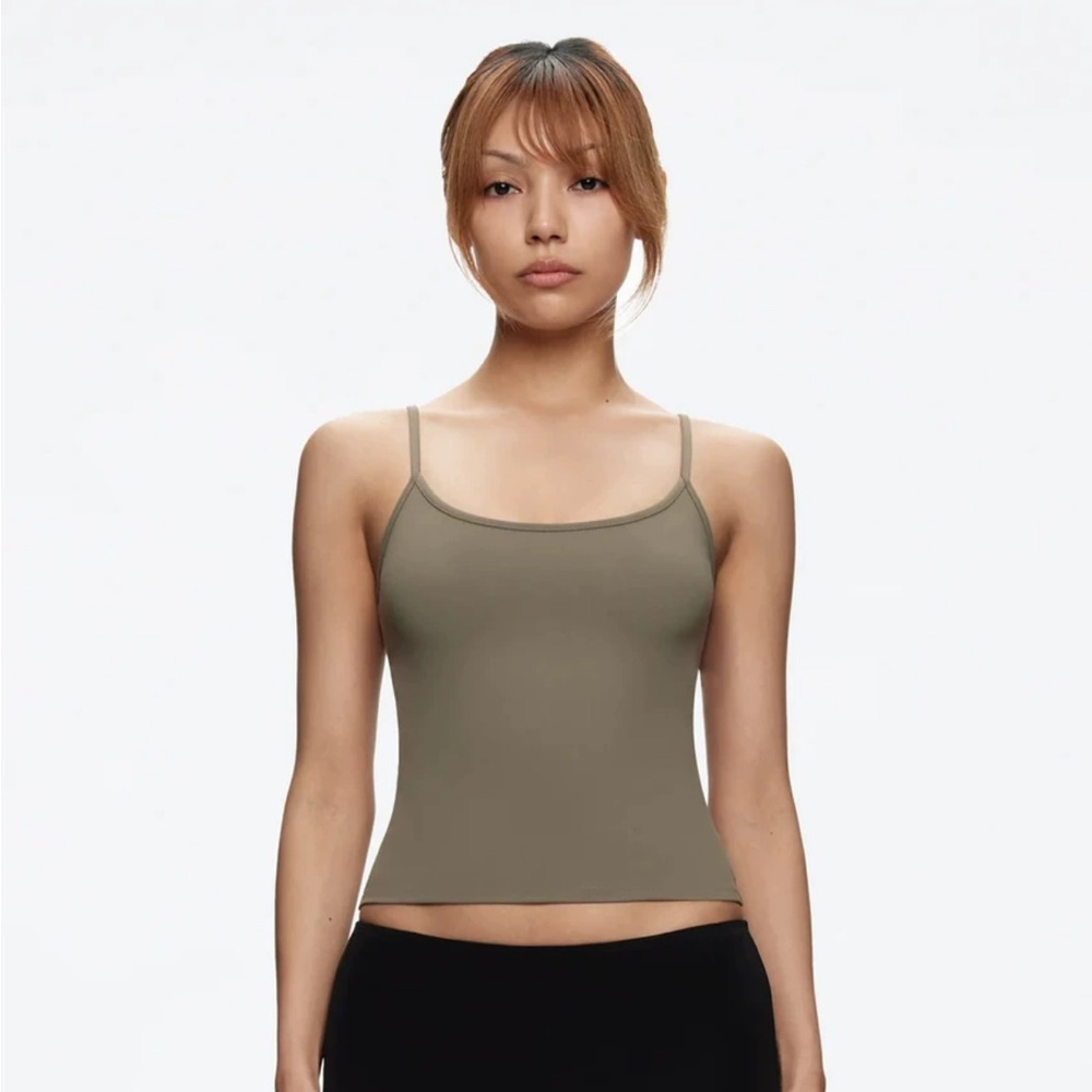 - Tank air studio tank size small
